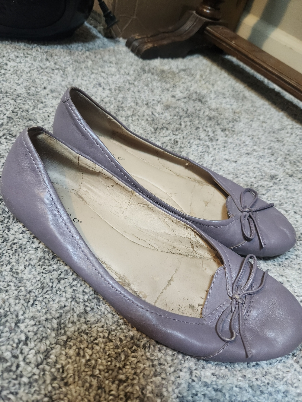 Pesaro Lavender Ballet Flats with Bow Accent